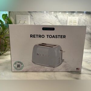 NEW Servappetit SERV Retro Toaster White 2 Slice Bread Extra Wide Slots NIB